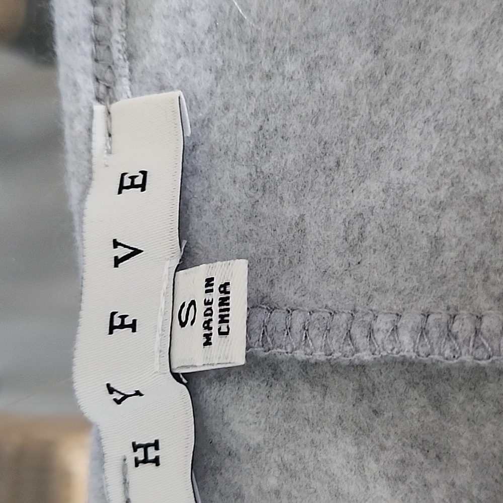 Vici Cropped Sweater - image 4